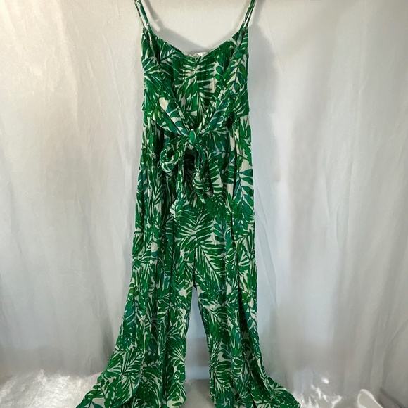 Lush Green Palm Leaf Jumpsuit Women’s M Tie Front Cutout Wide Leg Pockets - Picture 7 of 14